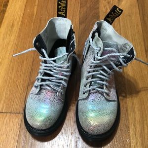 Dr Marten’s Ankle Boots Girls SZ US 1, EU 32